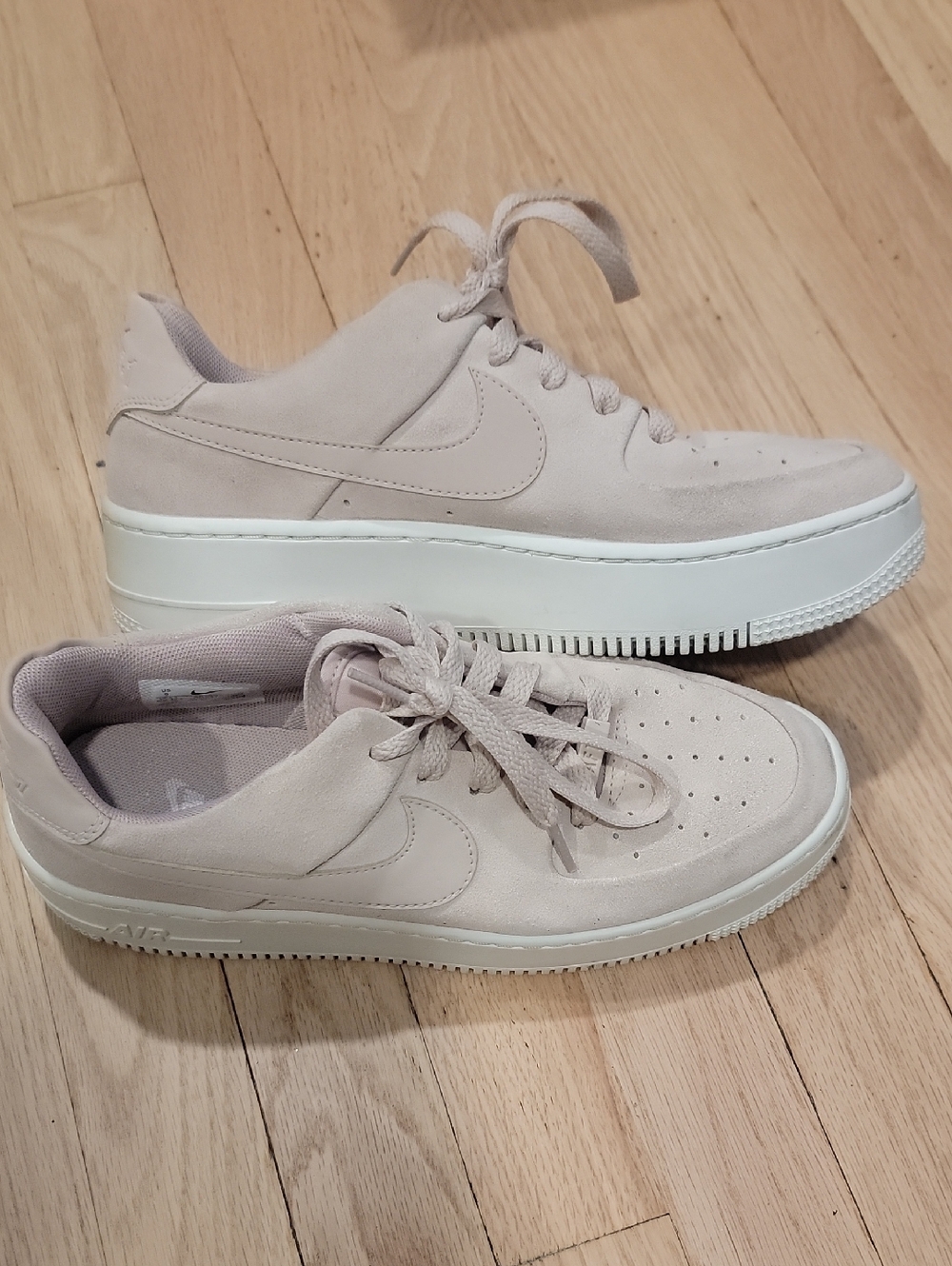 Nike Platform Air Force 1s - Suede Pink